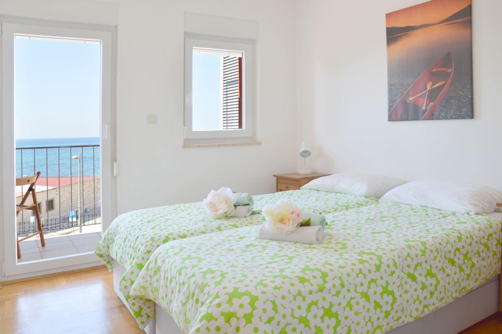 Apartment Sunset Colours أوماغ الغرفة الصورة